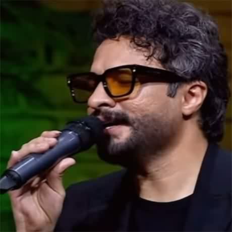 دانلود آهنگ قلب خود را با کسی دیگر نکن تقسیم راغب